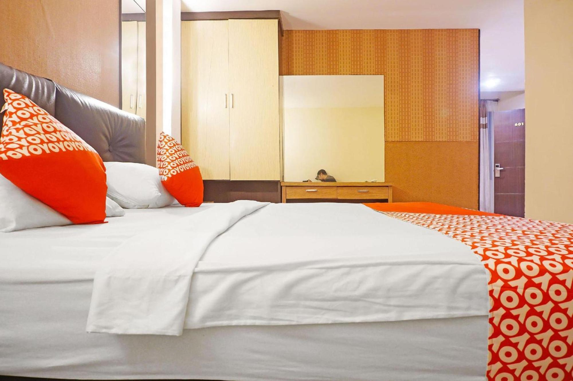Hotel Collection O Losari Near Pantai Losari Formerly Grand Populer